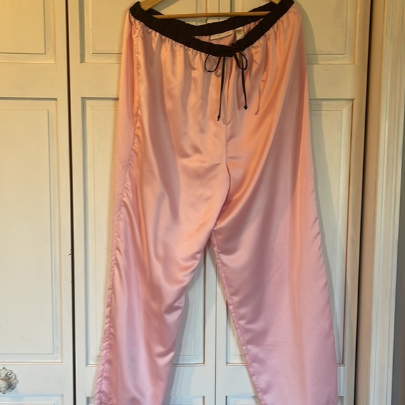 Valerie Stevens 2 piece silky pajama set pants and tops pink and black XL - Picture 10 of 12